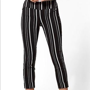 Medium New York & Company striped crop pants